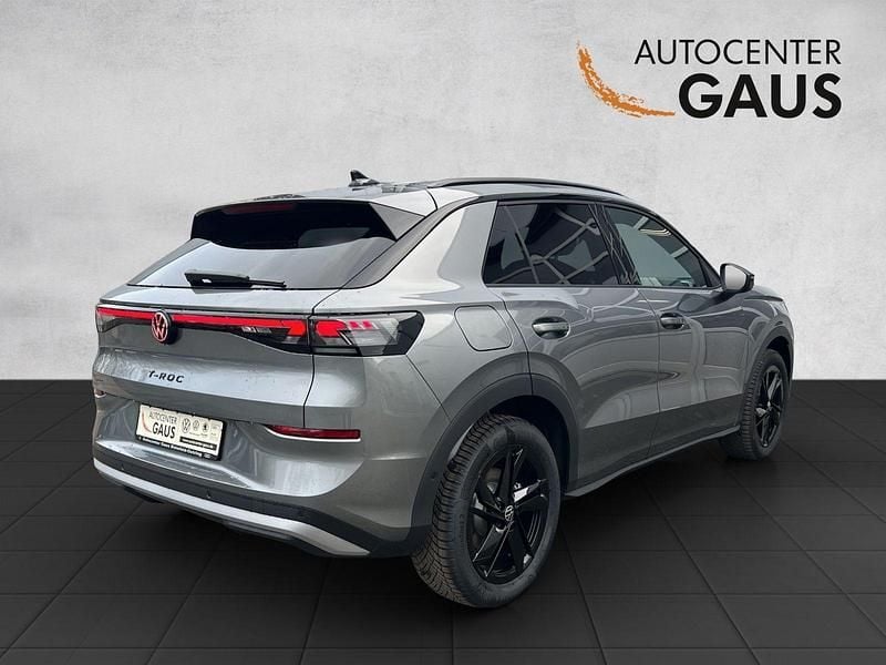 Neu VW T-Roc Style 150 PS (110 kW) 2026 Grau SUV