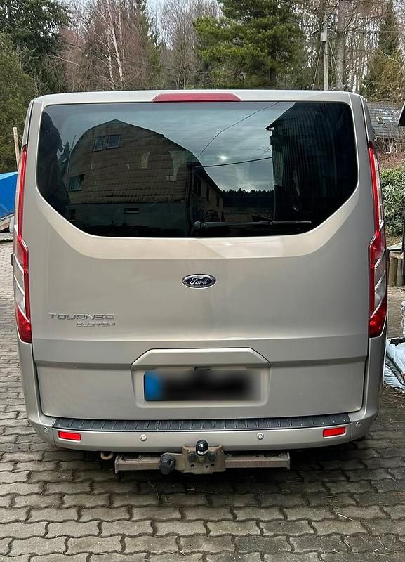 Gebraucht Ford Tourneo 170 PS (125 kW) 2016 Beige Van / Kleinbus