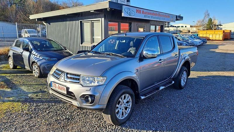 Grau Gebraucht 2014 Mitsubishi L200 Plus Abholung | 14.300 € (Fairer Preis) - Bild 1/4