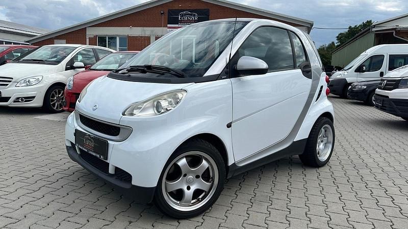 Silber Gebraucht 2009 Smart ForTwo Coupé Coupé | 3.999 € (Etwas zu teuer) - Bild 1/4