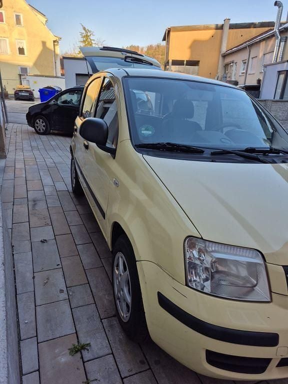 Gebraucht Fiat Panda 69 PS (50 kW) 2011 Gelb Kleinwagen
