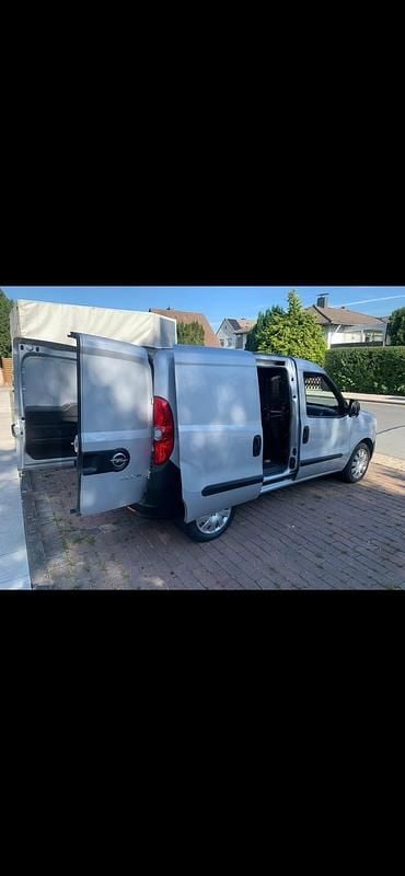 Gebraucht Opel Combo Eco 102 PS (75 kW) 2019 Grau Van / Kleinbus