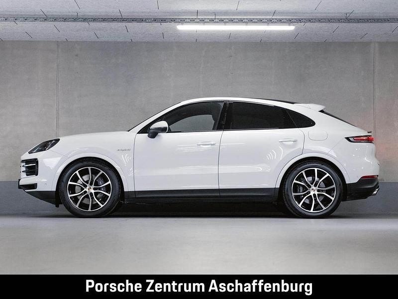 Używany Porsche Cayenne 470 KM (345 kW) 2023 Biały SUV