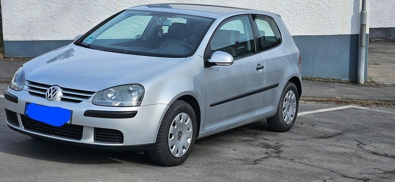Silber Gebraucht 2004 VW Golf V Coupé | 2.800 € (Fairer Preis) - Bild 1/4
