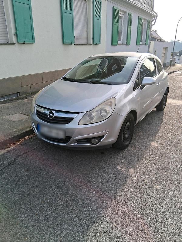 Gebraucht Opel Corsa 90 PS (66 kW) 2009 Silber Kleinwagen