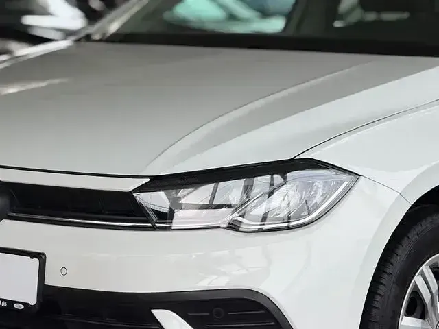 Gebraucht VW Polo Basis 81 PS (59 kW) 2022 Weiß Kleinwagen