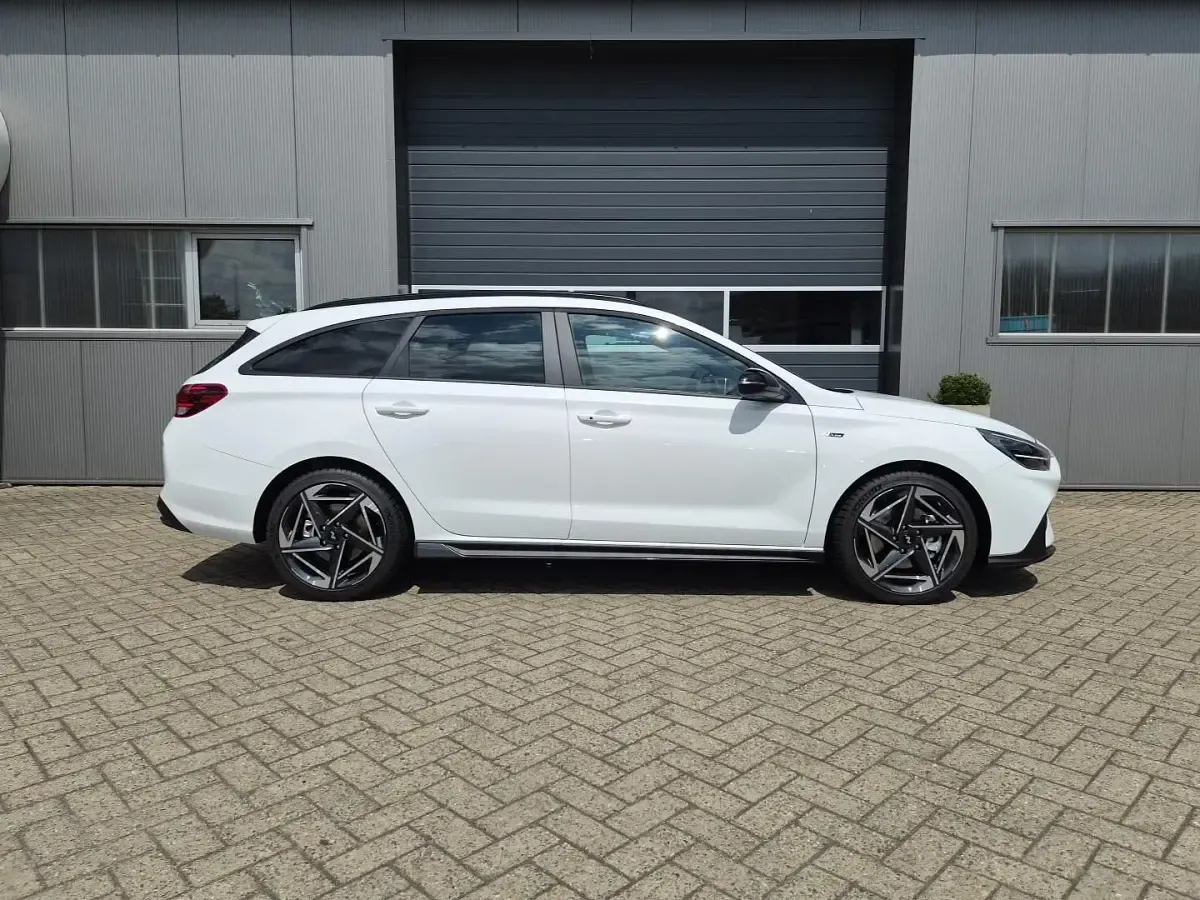 Neu Hyundai i30 N Line 150 PS (110 kW) 2026 Serenity white pearl Kombi