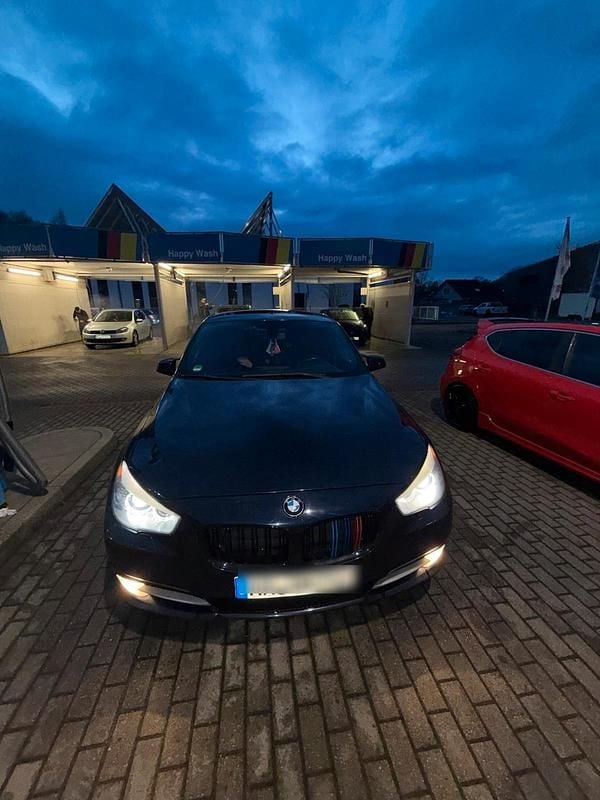 Blau Gebraucht 2010 BMW 530 Gran Turismo Limousine | 8.500 € (Superpreis) - Bild 1/4