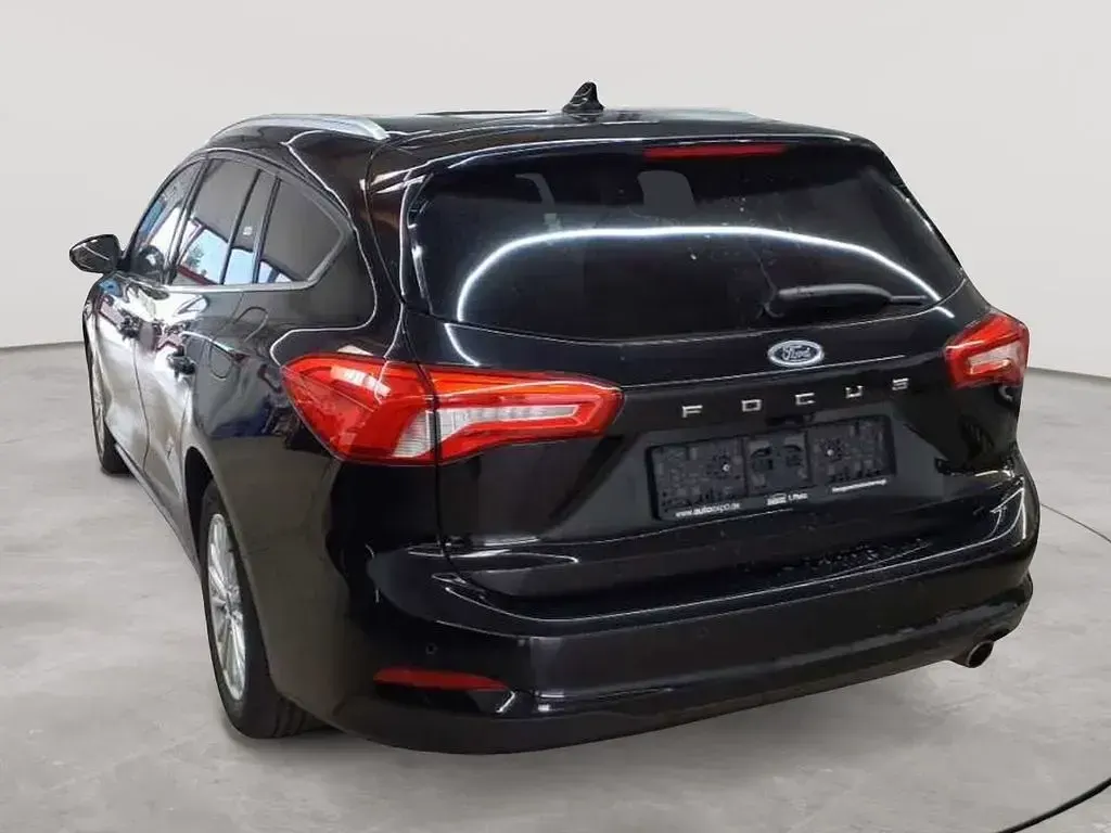 Gebraucht Ford Focus Titanium 150 PS (110 kW) 2020 Schwarz Limousine