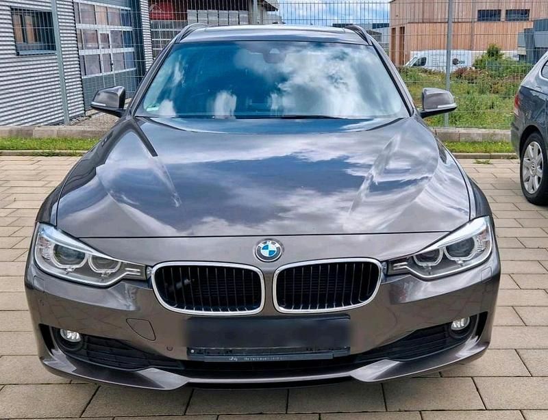 Gebraucht BMW 320 183 PS (134 kW) 2015 Braun Kombi