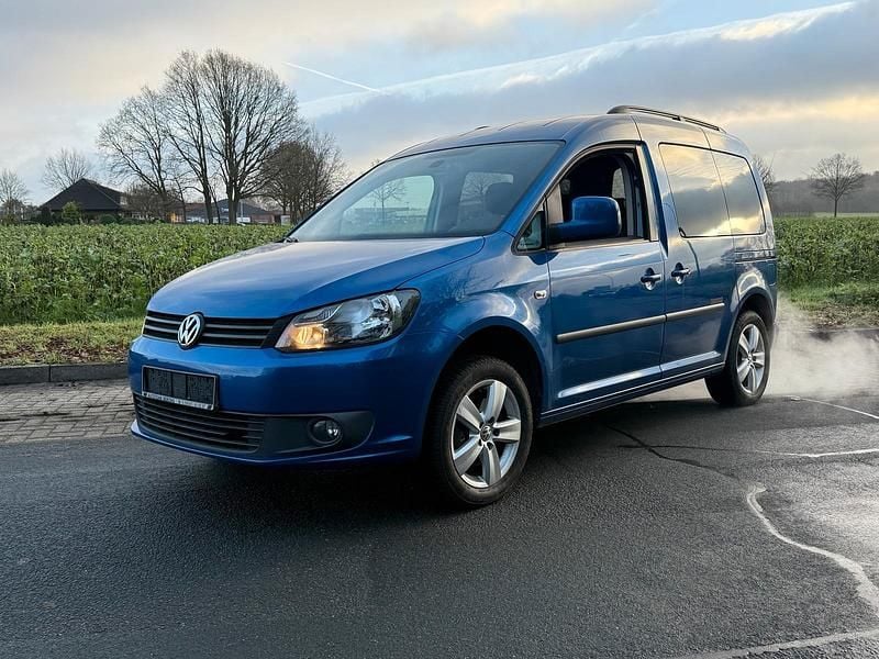 Blau Gebraucht 2011 VW Caddy Van / Kleinbus | 5.490 € (Teuer) - Bild 1/4