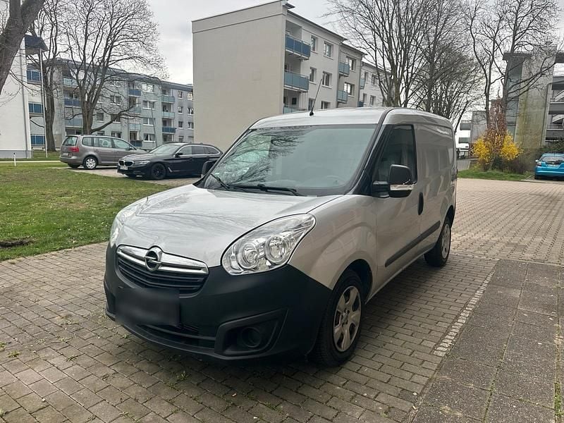 Gebraucht Opel Combo 95 PS (69 kW) 2018 Silber Van / Kleinbus