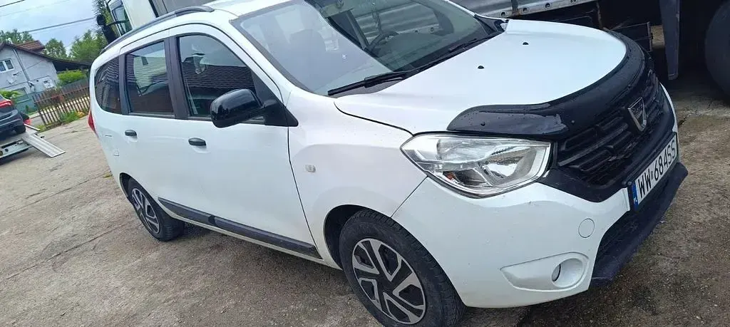 Gebraucht Dacia Lodgy Comfort 116 PS (85 kW) 2021 Weiß Van / Kleinbus