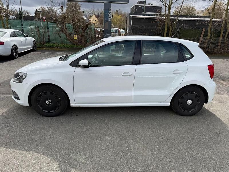 Gebraucht VW Polo Comfortline 90 PS (66 kW) 2017 Weiß Kleinwagen