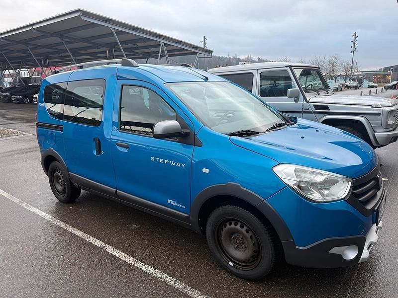 Gebraucht Dacia Dokker 116 PS (85 kW) 2015 Blau Van / Kleinbus