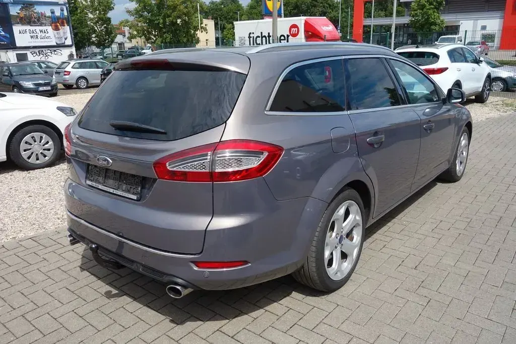 Gebraucht Ford Mondeo Titanium 200 PS (147 kW) 2014 Braun Limousine