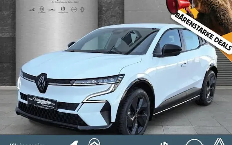 Używany Renault Megane E-Tech Evolution 96 kW (131 KM) 2025 Biały Sedan/Limuzyna