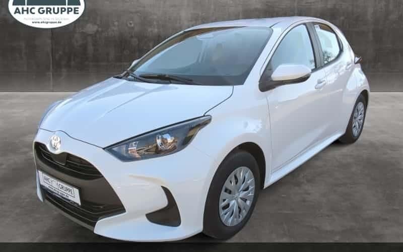 Weiß Neu 2025 Toyota Yaris Hybrid Business Edition Limousine | 25.490 € (Fairer Preis) - Bild 1/4