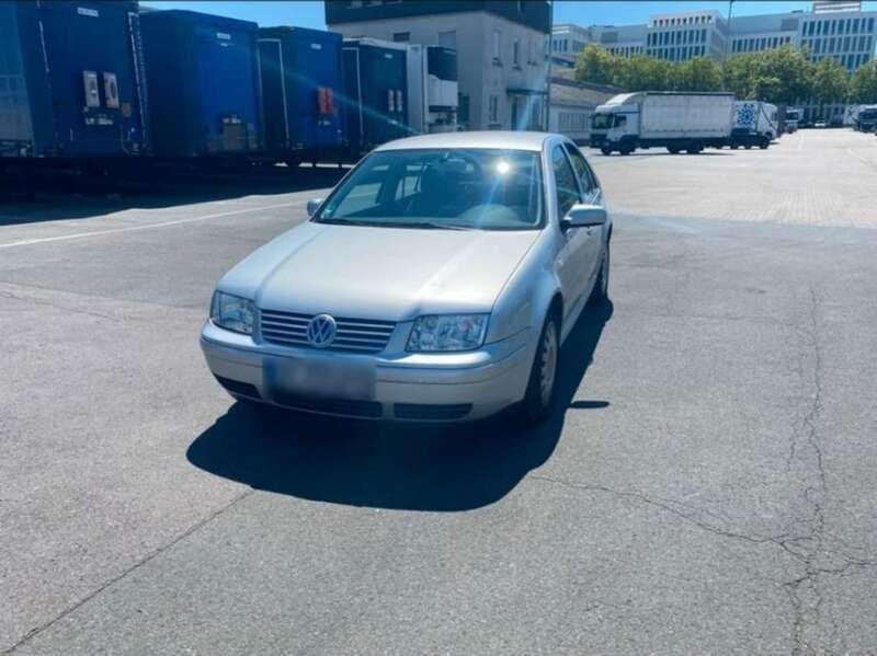 Gebraucht 2002 VW Bora Limousine | 2.500 € (Fairer Preis) - Bild 1/4