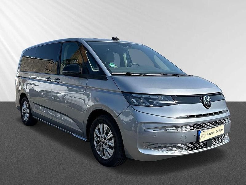 Gebraucht VW T7 150 PS (110 kW) 2024 Silber Van