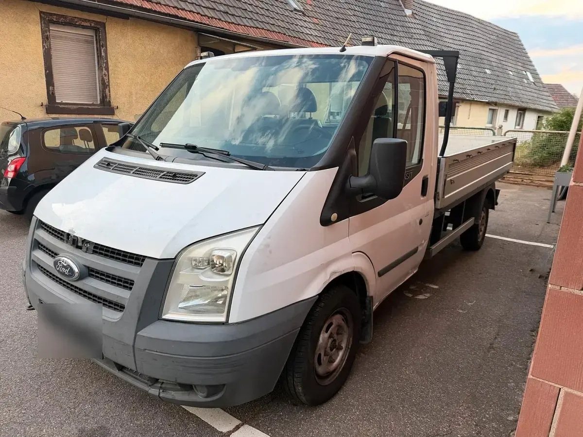 Gebraucht Ford Transit 115 PS (84 kW) 2011 Weiß Van