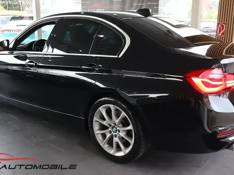 Gebraucht BMW 330 Luxury Line 258 PS (189 kW) 2017 Schwarz Limousine