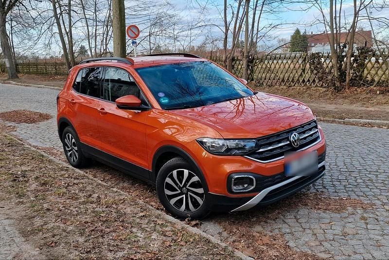 Gebraucht VW T-Cross Active 95 PS (69 kW) 2023 Orange SUV