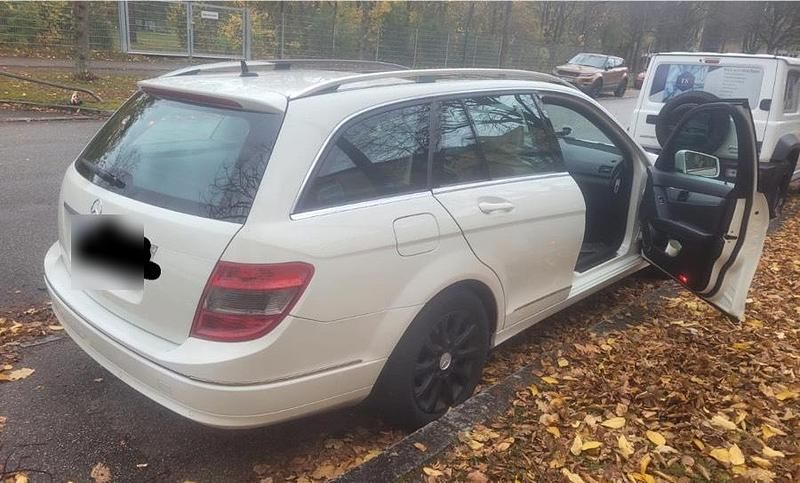 Gebraucht Mercedes C200 136 PS (100 kW) 2010 Weiß Kombi