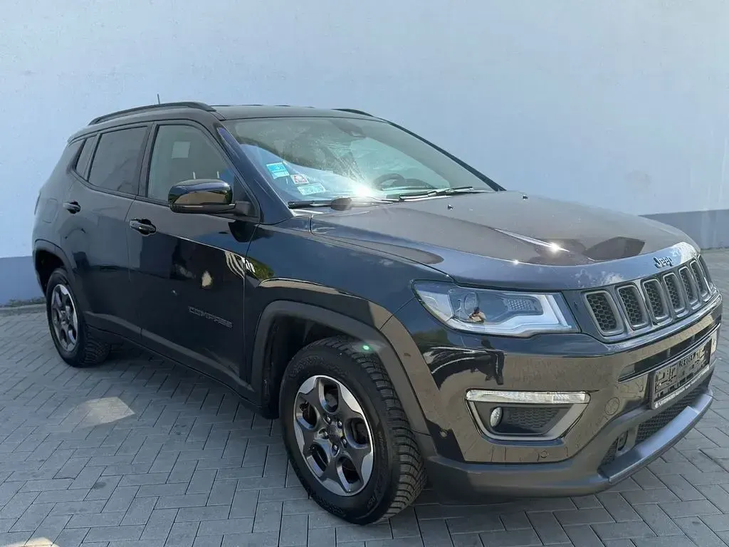 Second-hand Jeep Compass 150 CP (110 kW) 2021 Negru SUV