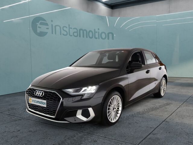 Schwarz Gebraucht 2024 Audi A3 Sportback Ambiente Kleinwagen | 34.640 € (Fairer Preis) - Bild 1/2