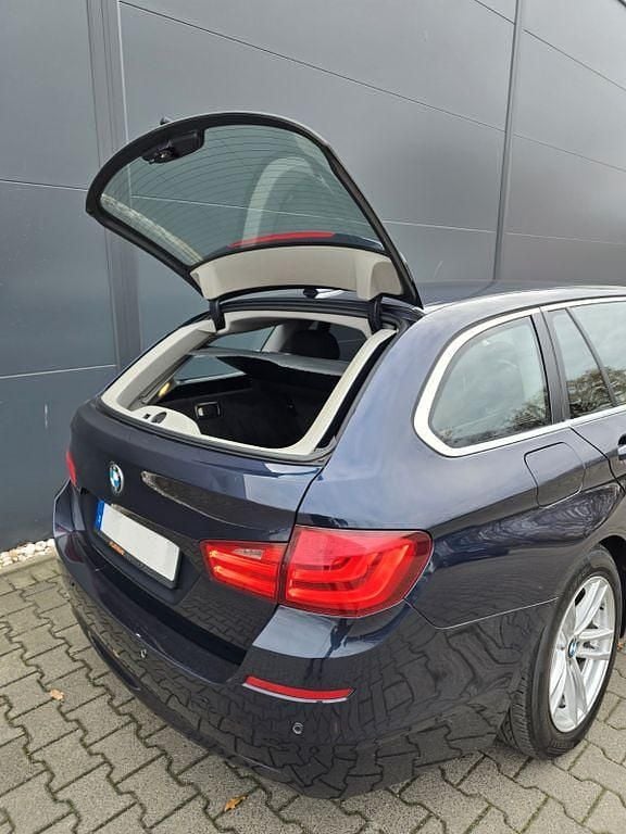 Gebraucht BMW 530 Performance 258 PS (189 kW) 2012 Blau Kombi