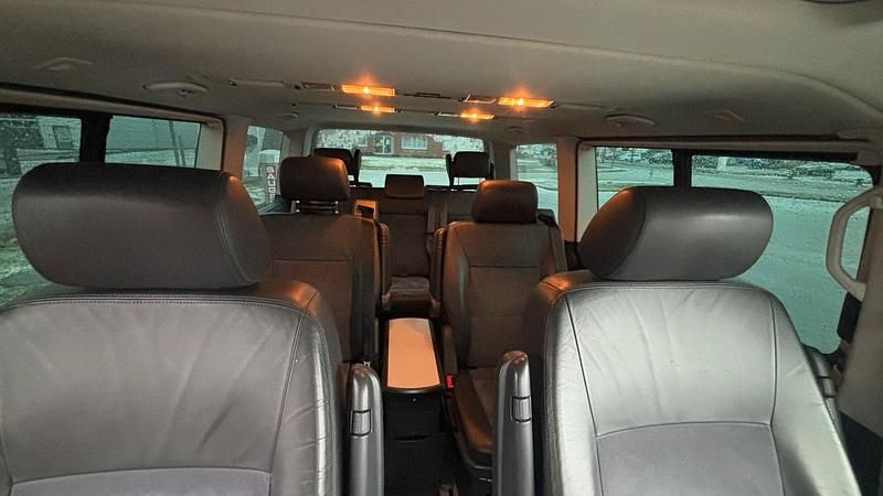 Gebraucht VW Multivan Highline 179 PS (131 kW) 2010 Schwarz Van