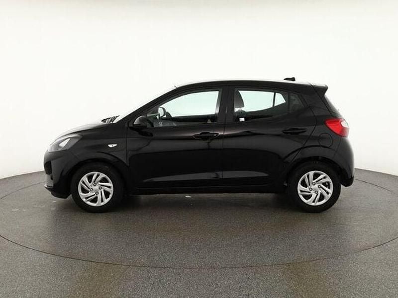 Neu Hyundai i10 74 PS (54 kW) 2025 Schwarz Kleinwagen