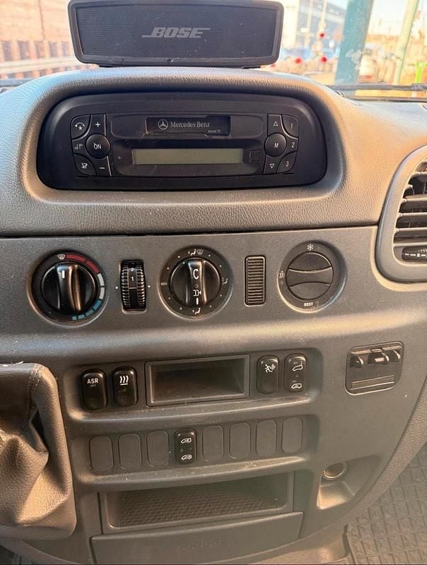 Gebraucht Mercedes Sprinter 129 PS (94 kW) 2001 Grün Van