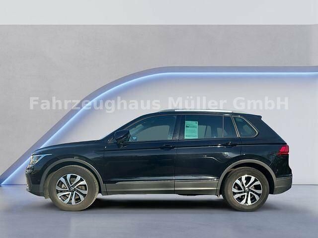 Gebraucht VW Tiguan Active 150 PS (110 kW) 2022 Schwarz SUV