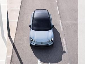 Neu Volvo EX30 Plus 200 kW (272 PS) 2026 Weiß (cloud blue) SUV