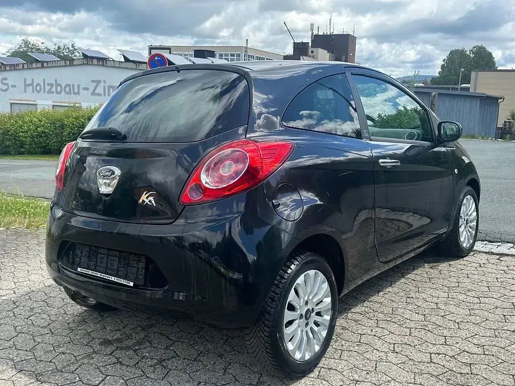 Gebraucht Ford Ka Titanium 69 PS (50 kW) 2011 Schwarz Kleinwagen