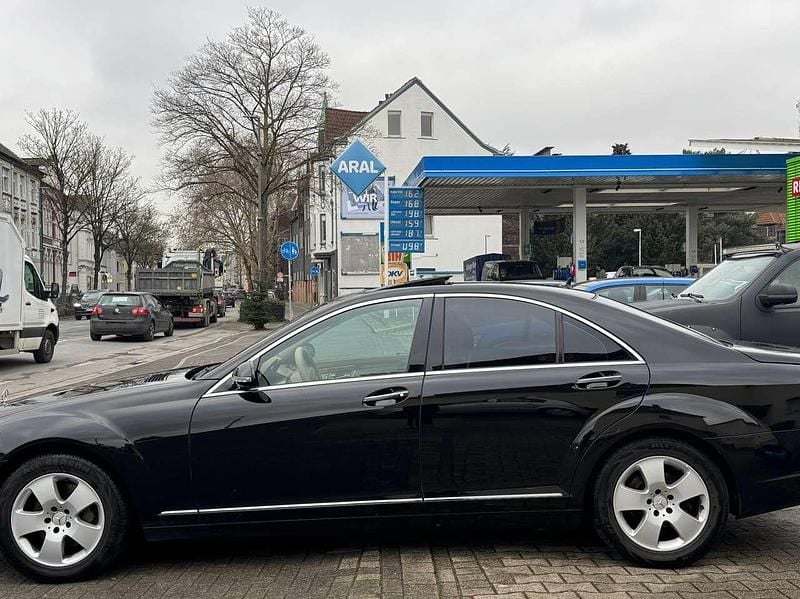 Gebraucht Mercedes S320 235 PS (172 kW) 2007 Obsidianschwarz  metalliclack Limousine