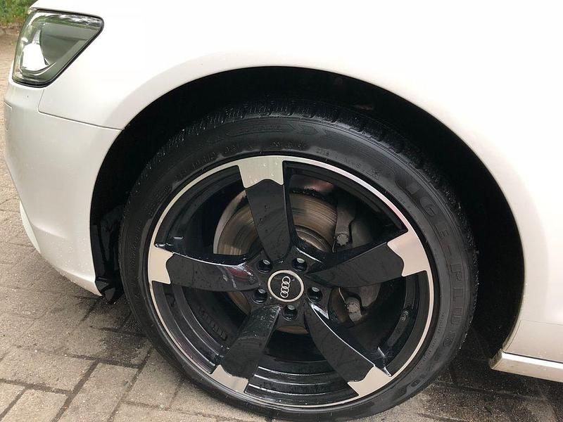 Gebraucht Audi A6 Ambiente 204 PS (150 kW) 2014 Weiß Limousine