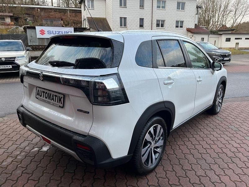 Gebraucht Suzuki SX4 102 PS (75 kW) 2022 Weiß SUV
