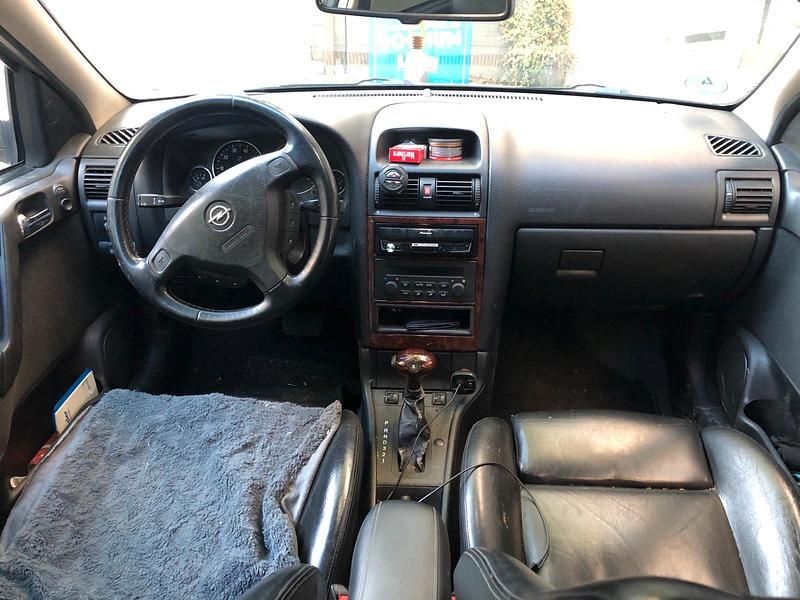 Gebraucht Opel Astra 101 PS (74 kW) 2002 Silber Kombi