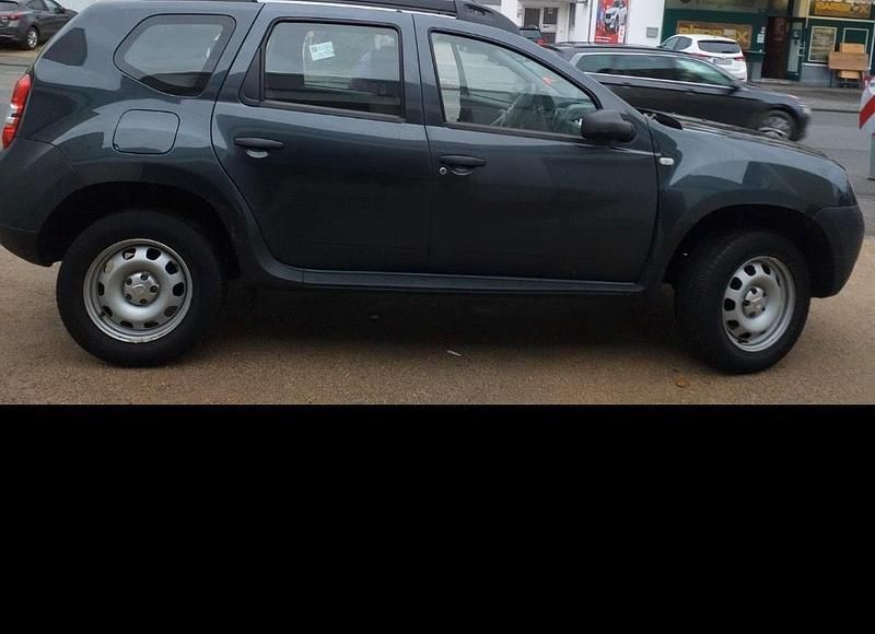 Gebraucht Dacia Duster 105 PS (77 kW) 2014 Grau SUV