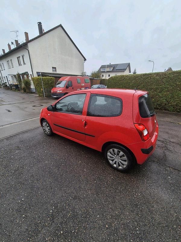 Gebraucht Renault Twingo 58 PS (42 kW) 2010 Rot Kleinwagen