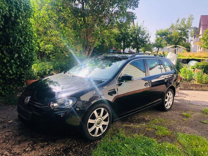 Schwarz Gebraucht 2010 VW Golf VI Comfortline Kombi | 3.900 € (Fairer Preis) - Bild 1/4