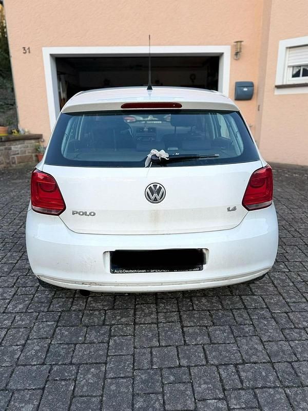 Gebraucht VW Polo 2011 Weiß Kleinwagen