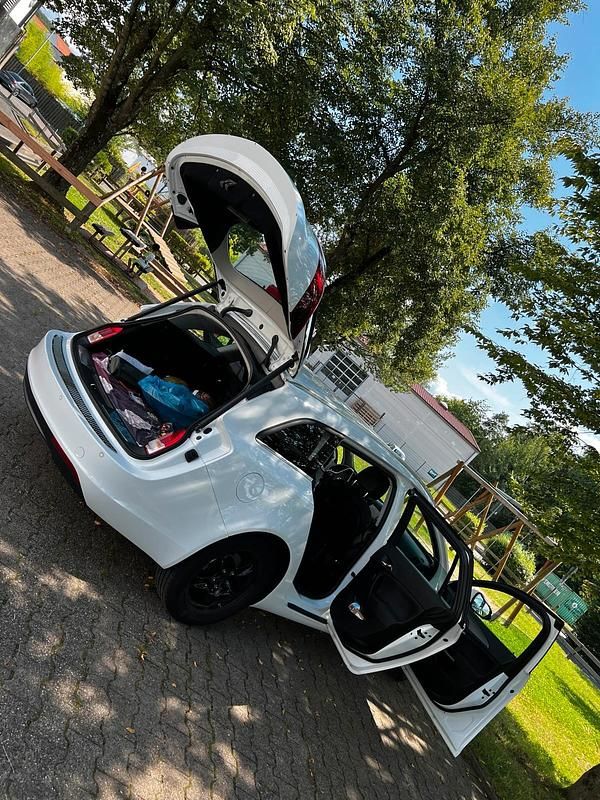 Gebraucht Opel Insignia 130 PS (95 kW) 2015 Weiß Kombi