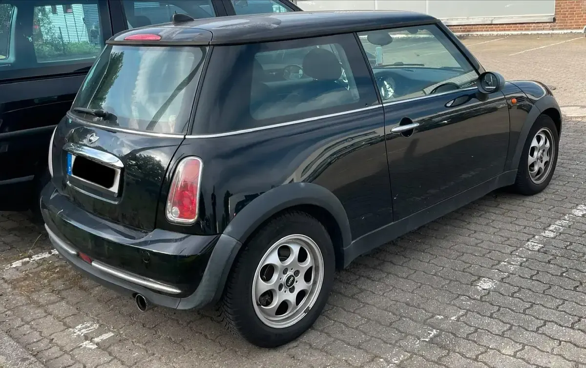 Gebraucht Mini ONE 90 PS (66 kW) 2005 Schwarz Kleinwagen