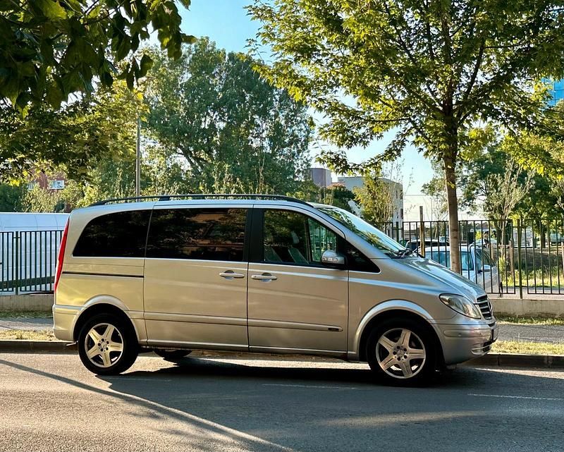Silber Gebraucht 2008 Mercedes Viano Van / Kleinbus | 8.500 € (Guter Preis) - Bild 1/1