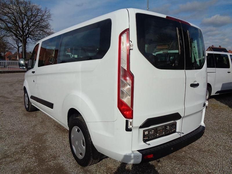 Gebraucht Ford Transit Custom Trend 131 PS (96 kW) 2022 Weiß Van / Kleinbus