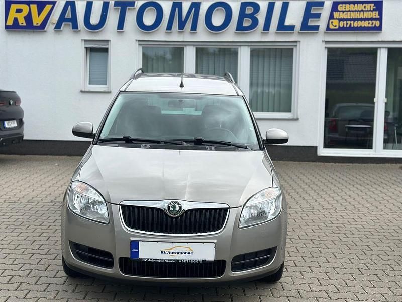 Beige Gebraucht 2009 Skoda Roomster Plus Edition Kombi | 4.990 € (Teuer) - Bild 1/4